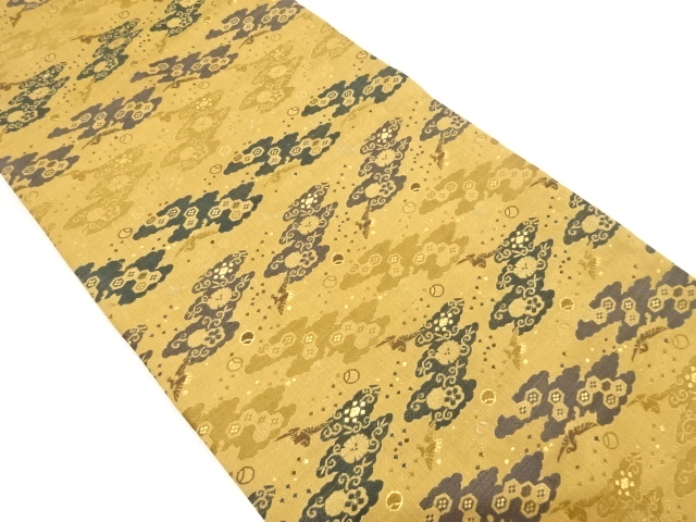 アンティーク　雲取りに花唐草・鶴模様織り出し名古屋帯（着用可）